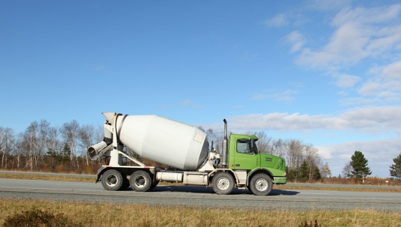 How To Operate A Cement Mixer Truck_2