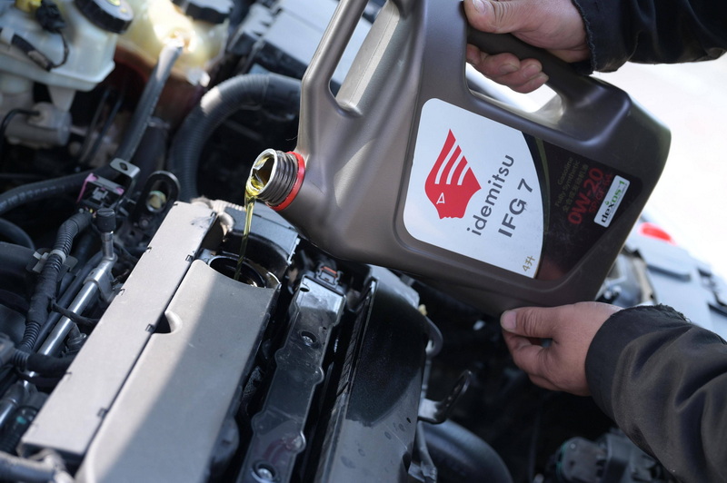 What Is The Difference between Hydraulic Oil And Motor Oil?