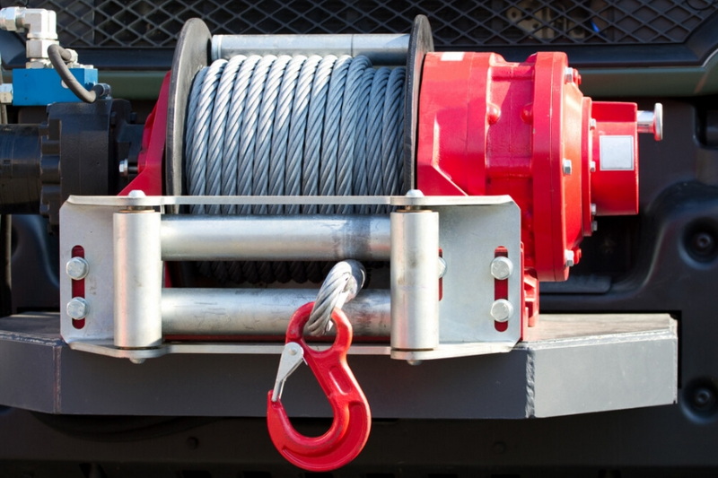 When Tow Trucks Went From Manual To Hydraulic Winch?