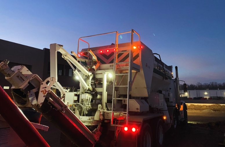 How Much Concrete in A Mixer Truck_2