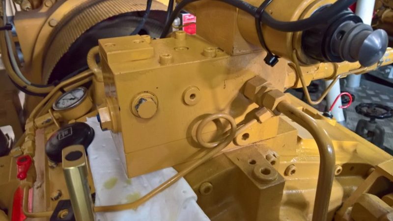 What Causes Hydraulic Motor To Leak Out Shaft?