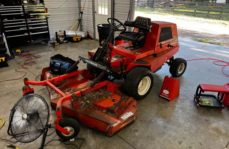 How To Turn on Hydraulic Motor on A Mower?