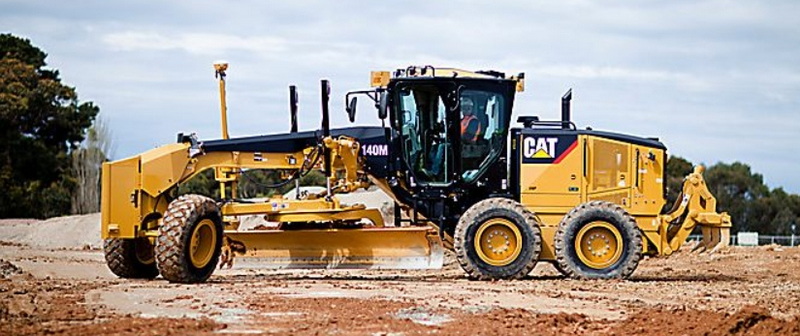 What Kind of Hydraulic Oil Does Champion Motor Grader Use?