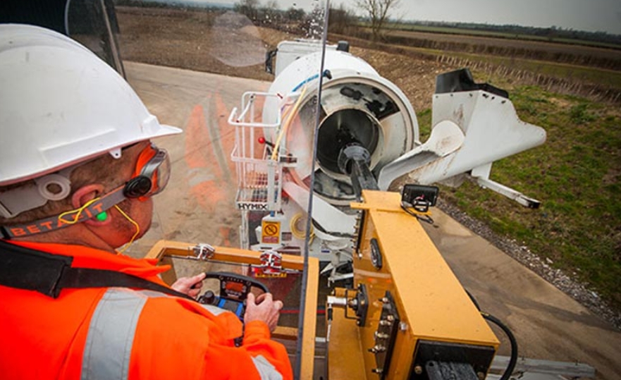 How To Remove Concrete From Mixer Truck_2_1