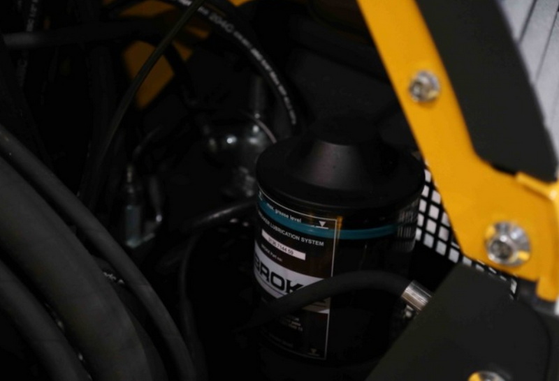 What Does A Hydraulic Motor Do in A Brokk Stabilizer_3