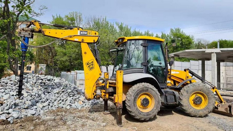 Can An Auger Drive Unit Be Used on A Mini Excavator?